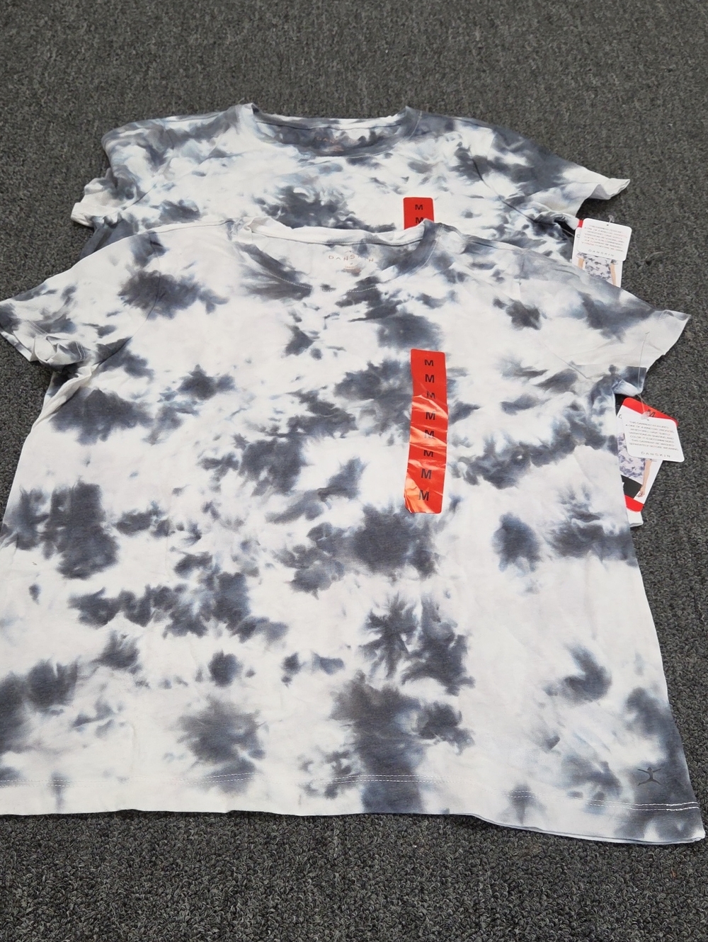 (#4C) 2 Shirts -- Danskin Men's Tie-Dye Short Sleeve T-Shirt in White and Gray